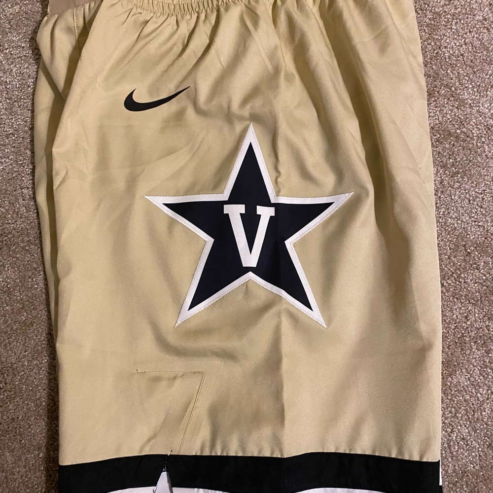 Nike Vanderbilt Basketball Shorts (Gold) - Picture 3 of 6